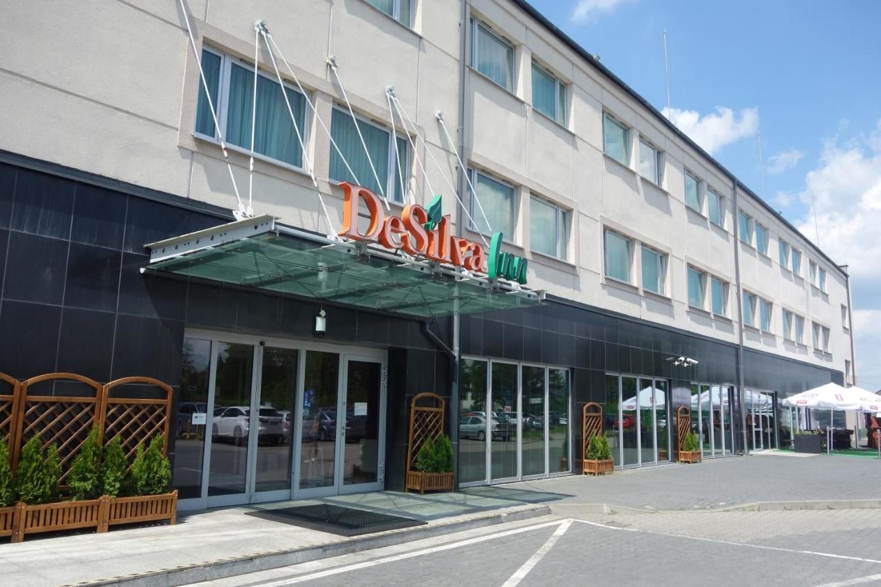 Отель Desilva Inn Katowice Airport Пирзовице-12